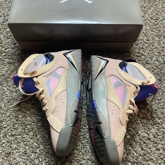 Jordan 7 Retro SE
Sapphire - Picture 3 of 11